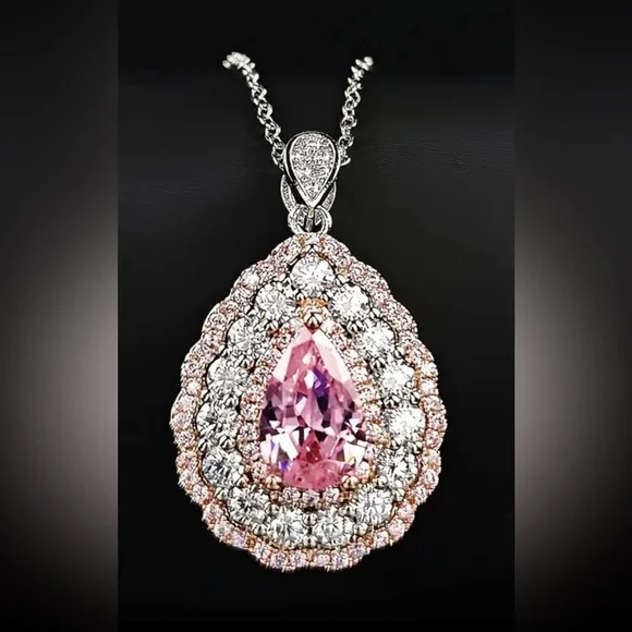 NWOT Teardrop Pendant Necklace - Picture 3 of 6